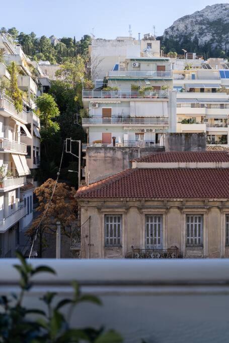 Daire Prime 3-br Exarcheia Abode *
