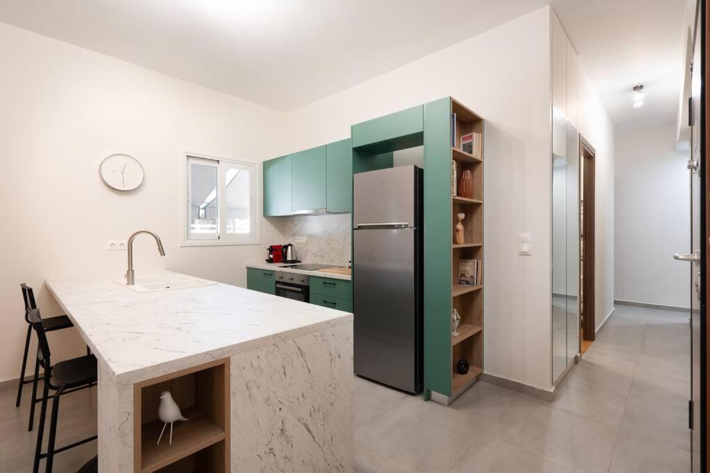 Daire Prime 3-br Exarcheia Abode *